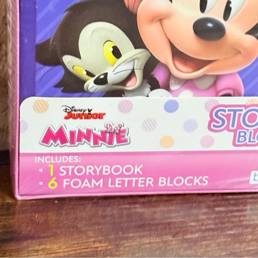 Disney Minnie Storybook Block Play Set- NEW - Picture 3 of 5